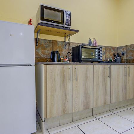 Edenvale Guest House Esterno foto